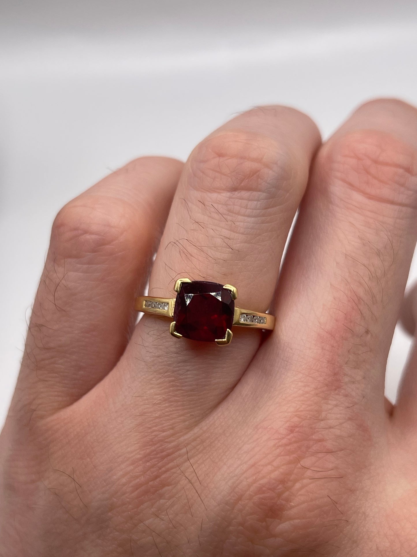 18ct gold tourmaline and diamond ring