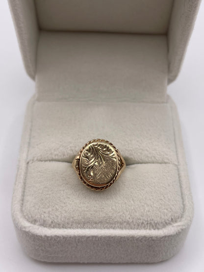 9ct gold locket ring