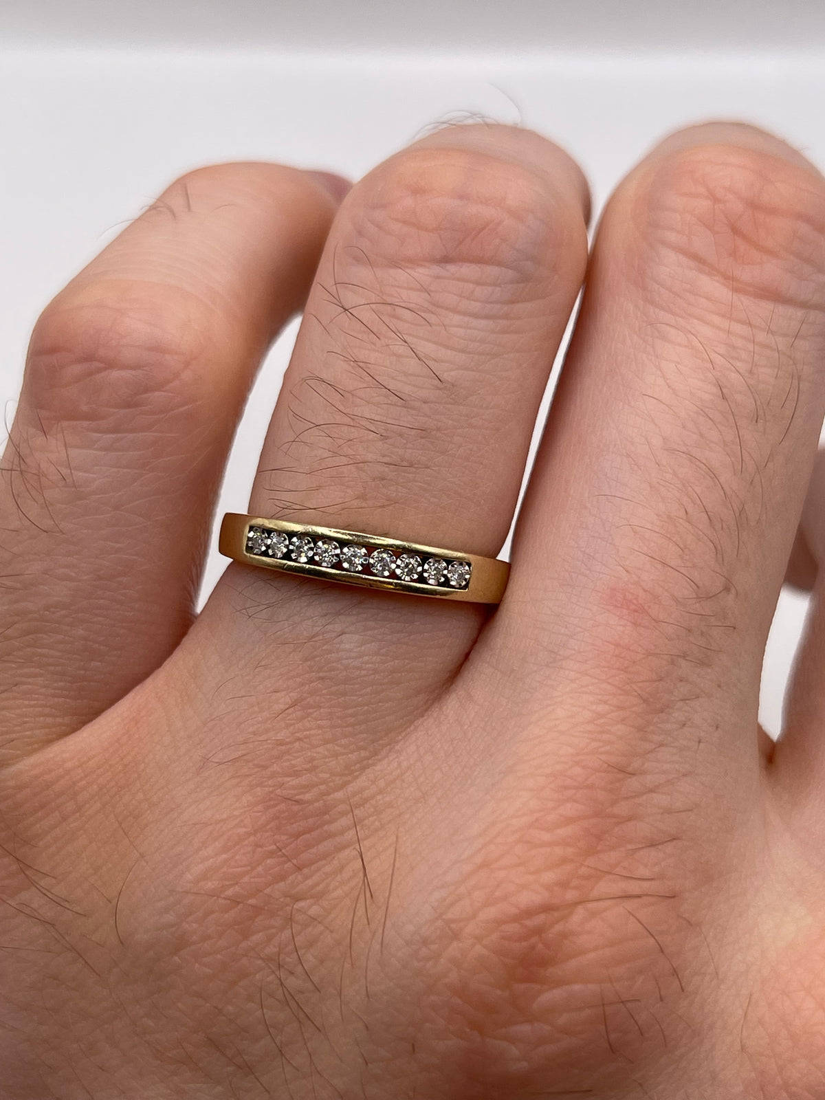 9ct gold diamond ring