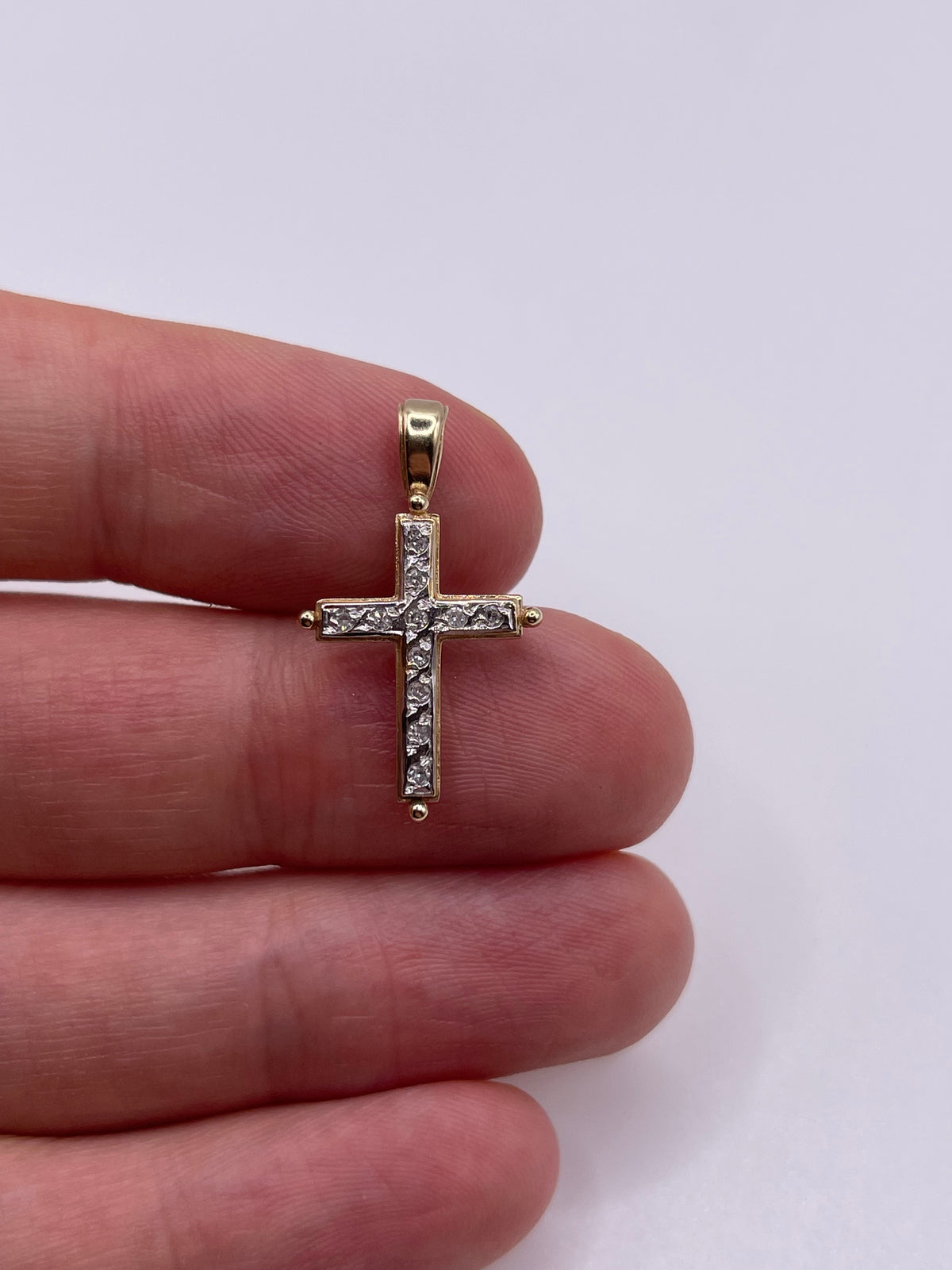9ct gold diamond cross pendant