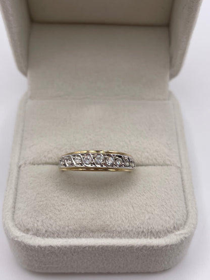 9ct gold cz ring