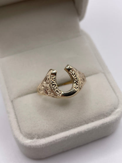9ct gold horseshoe ring
