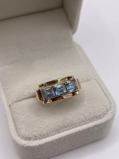 8ct gold synthetic spinel ring