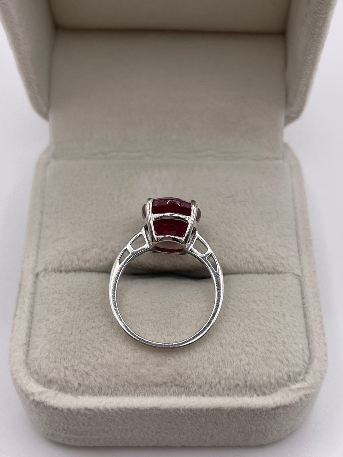 9ct white gold ruby ring