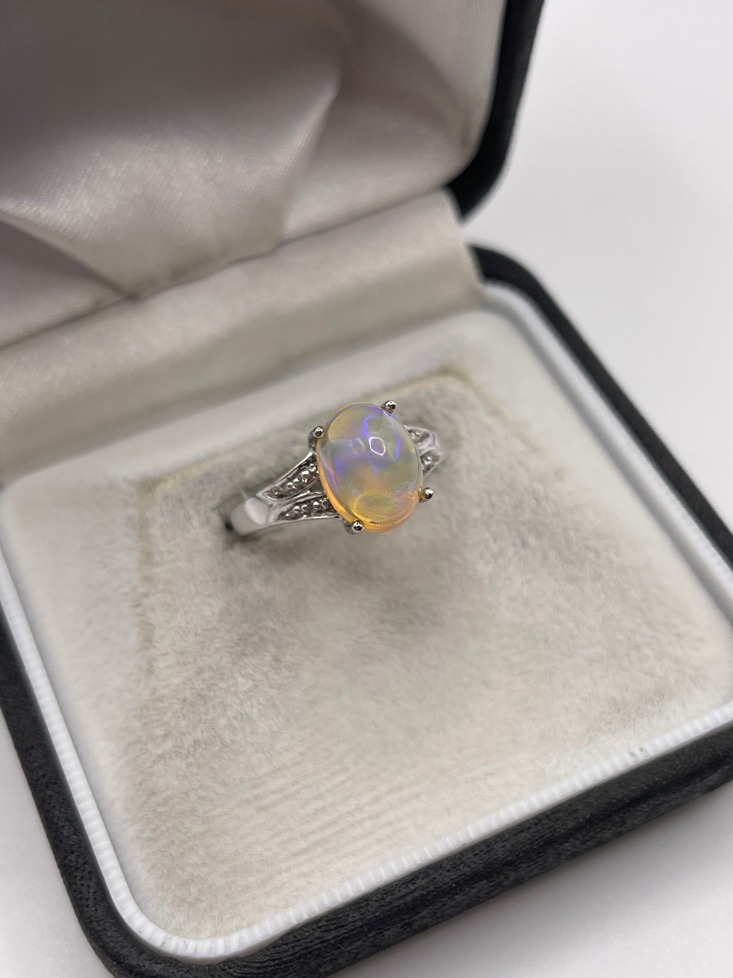 9ct white gold opal and diamond ring