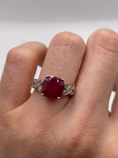 9ct gold ruby and diamond ring