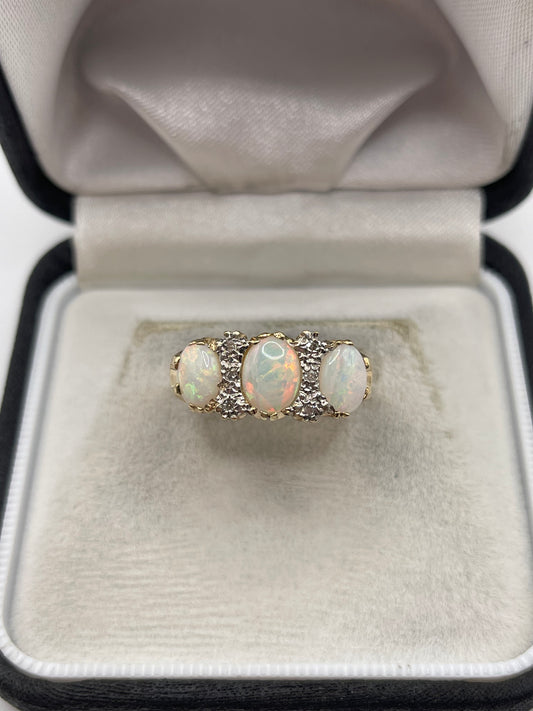 9ct gold opal and diamond ring