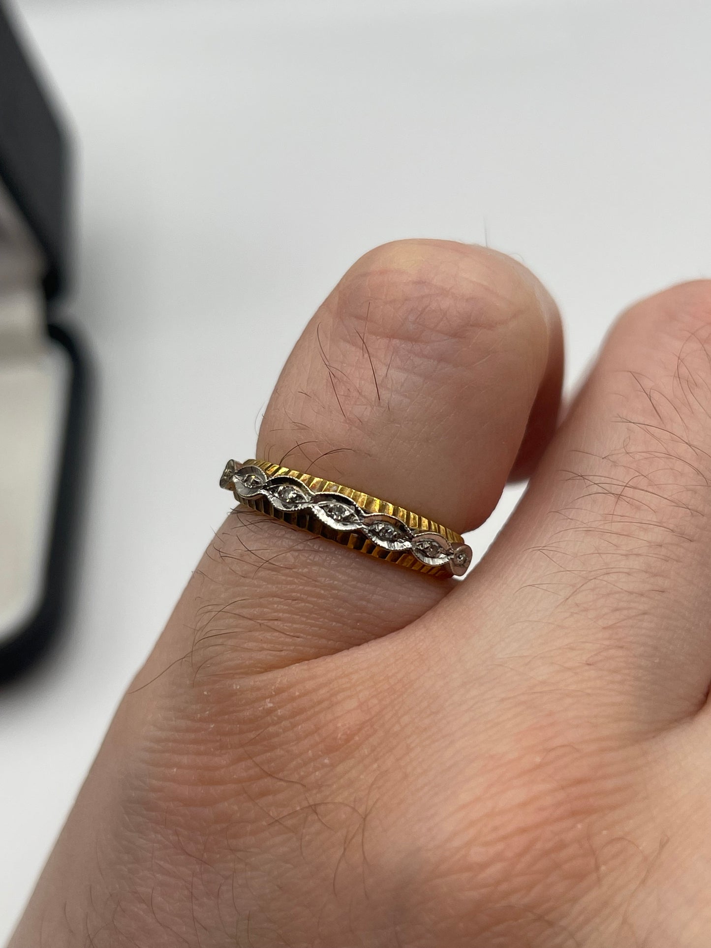 18ct gold diamond ring
