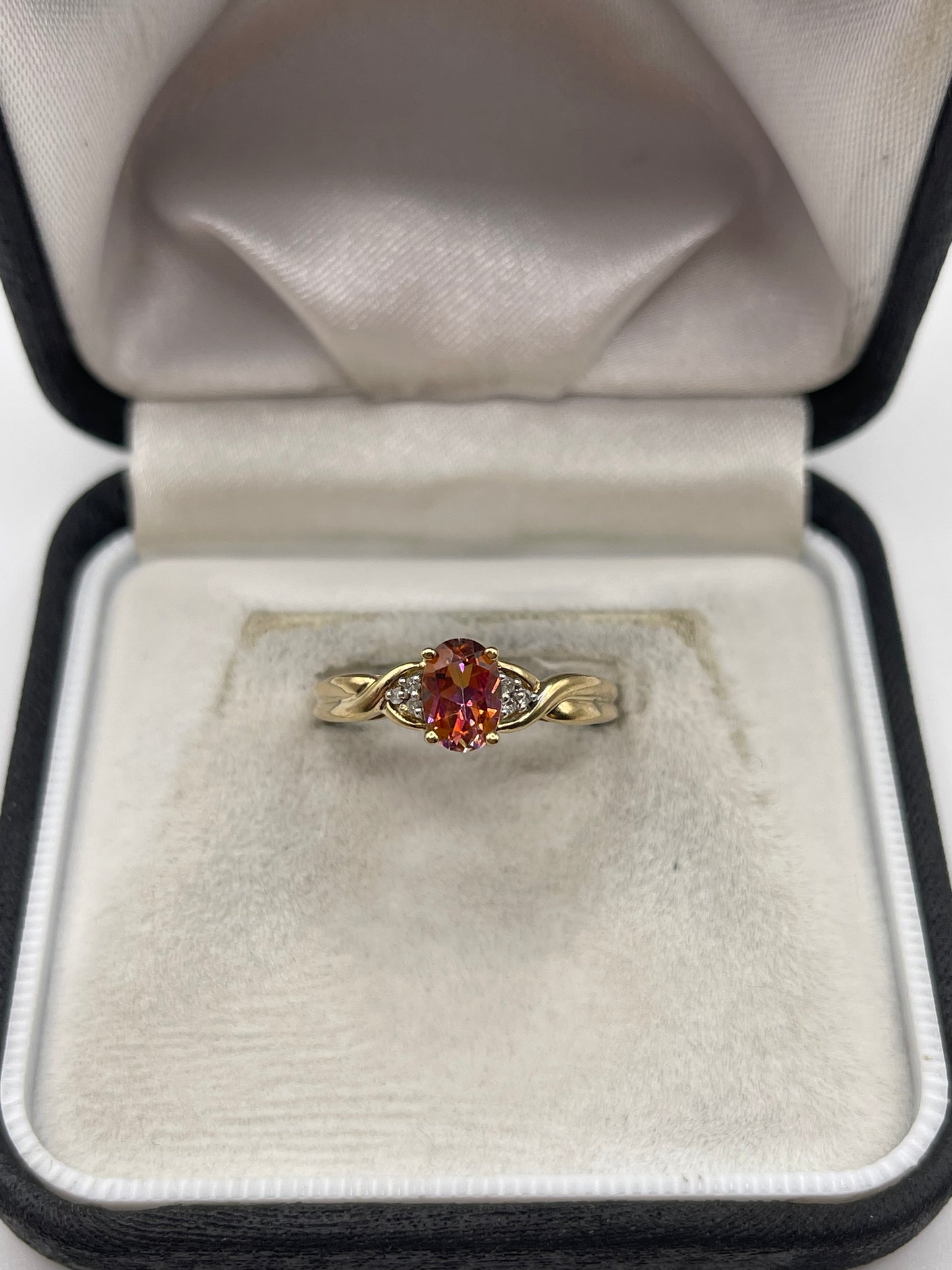 9ct gold topaz and diamond ring