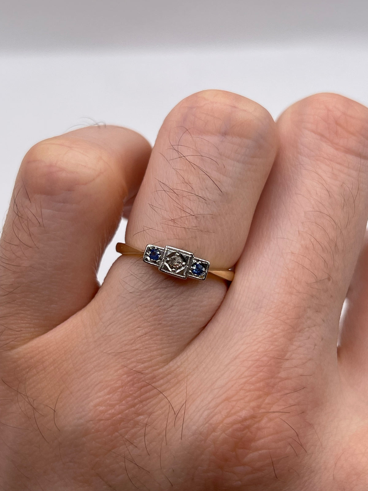 9ct gold palladium sapphire and diamond ring