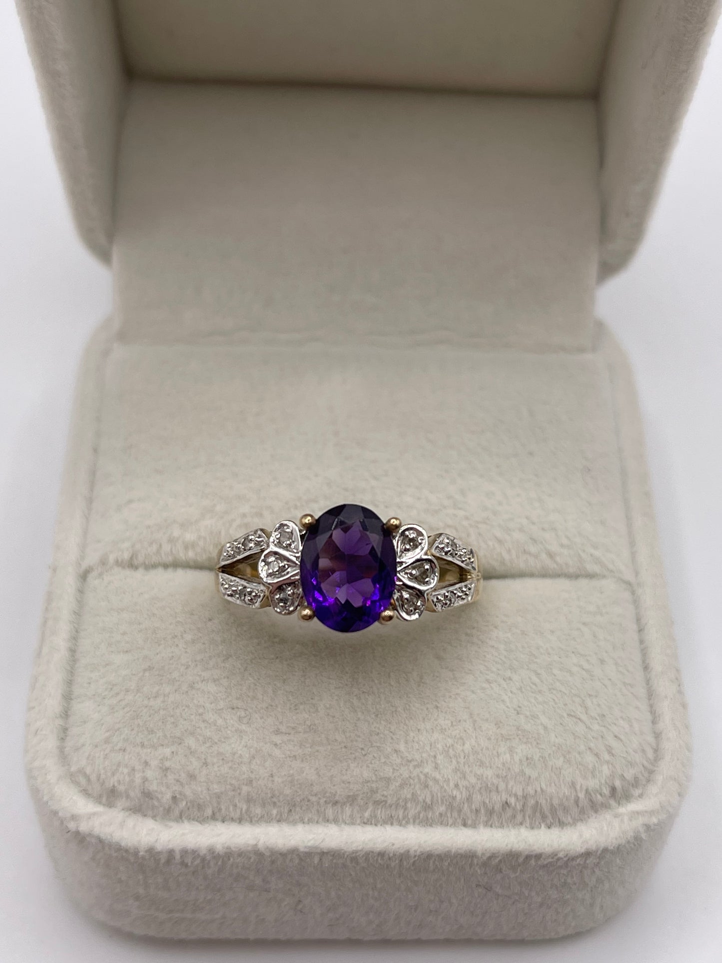9ct gold amethyst and diamond ring