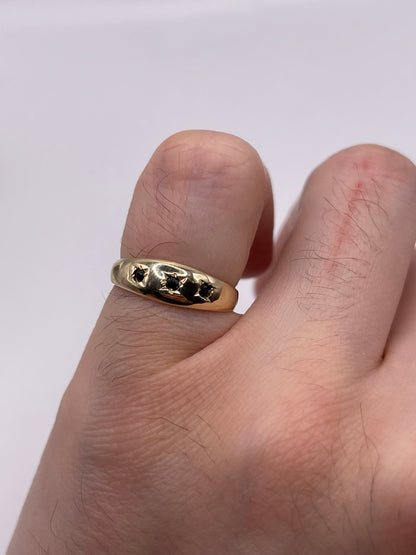 9ct gold sapphire gypsy ring