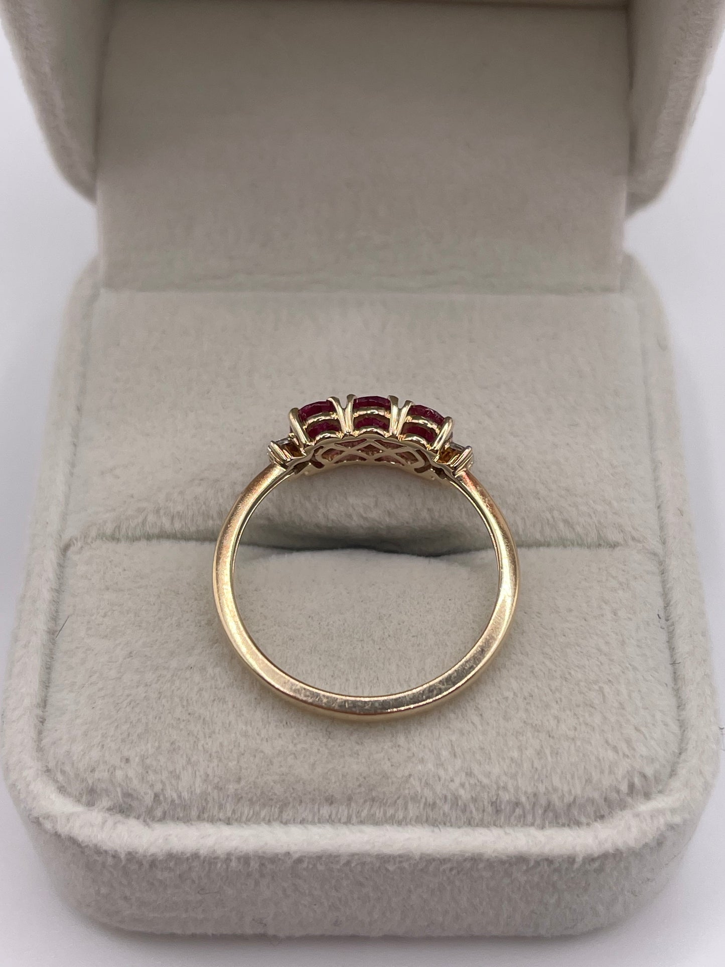 9ct gold tourmaline and diamond ring