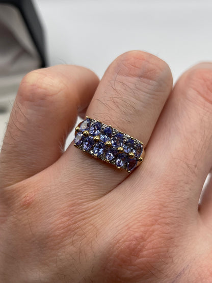 9ct gold tanzanite and diamond ring