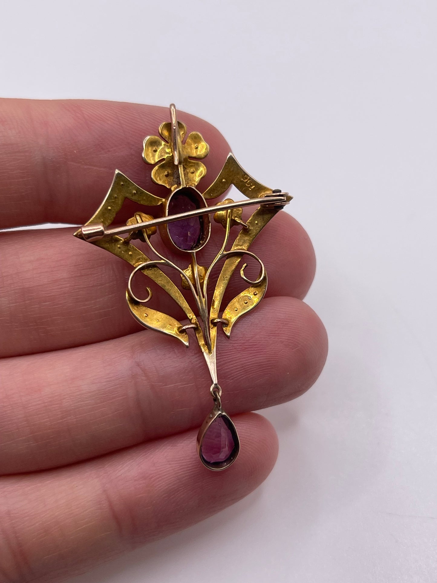 Antique 9ct gold amethyst and pearl pendant
