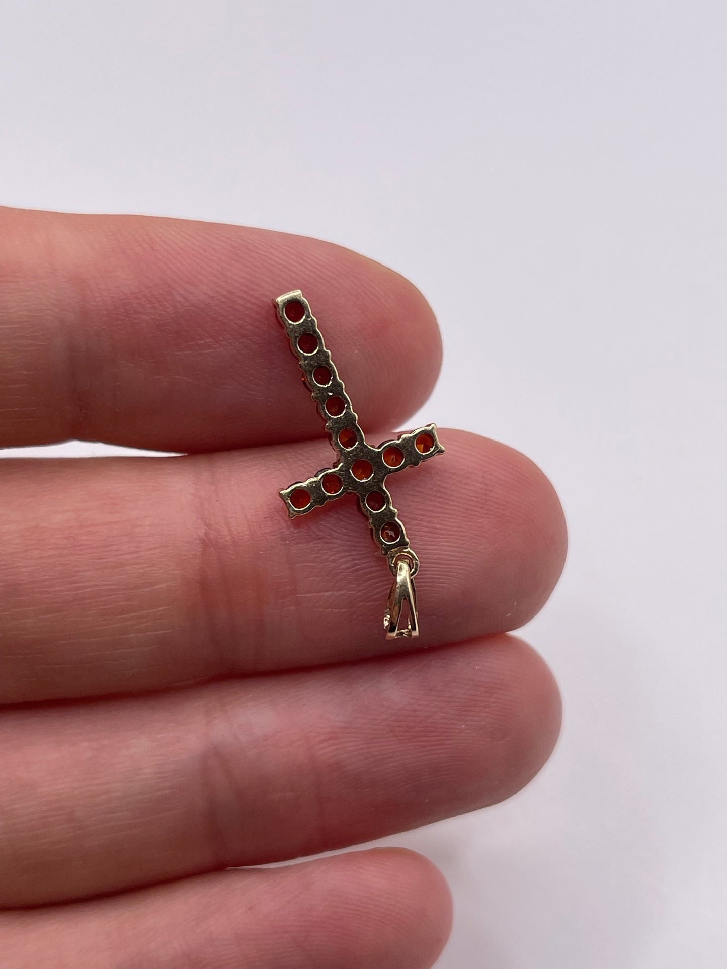 9ct gold garnet cross pendant