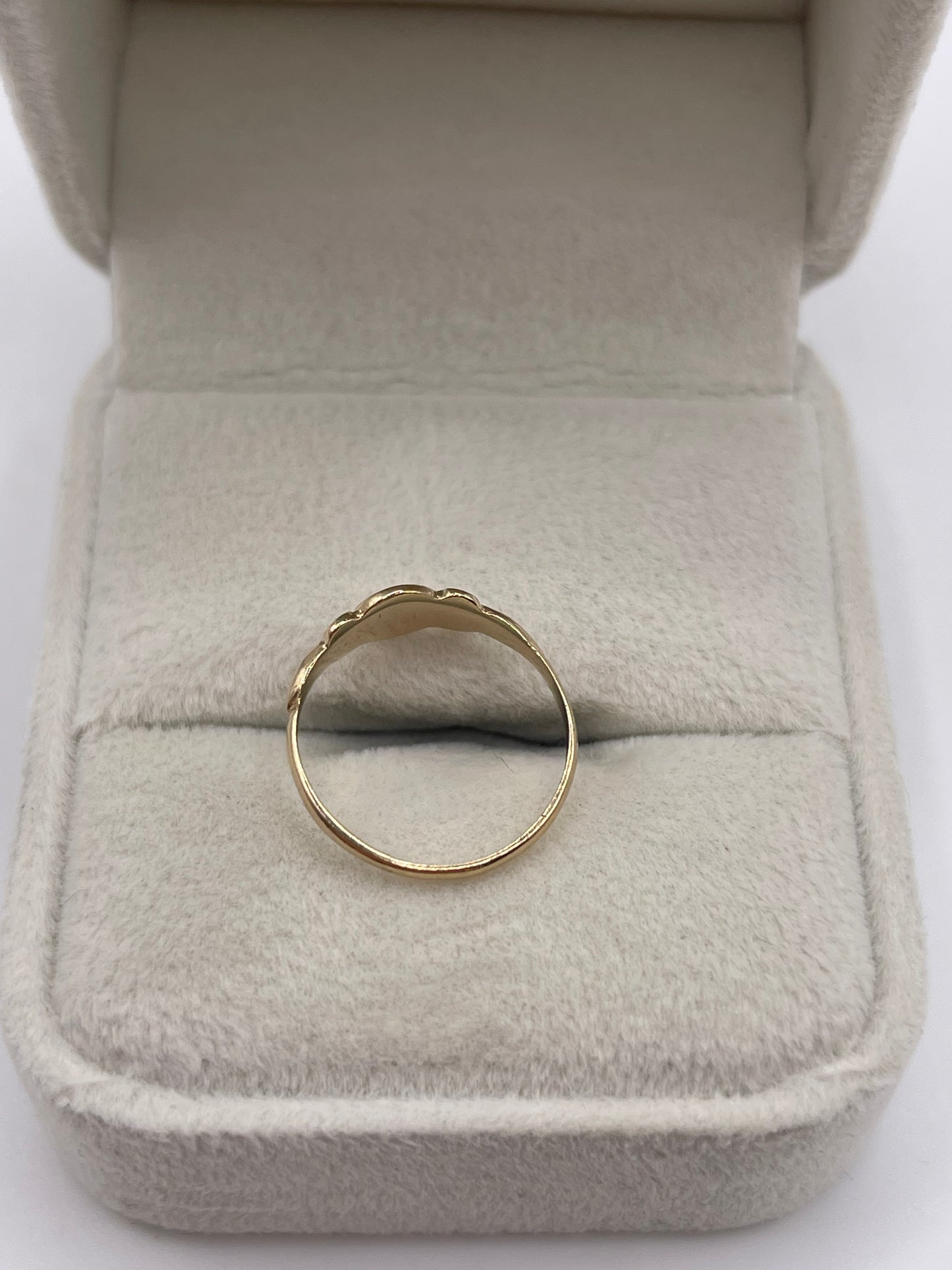 9ct gold signet ring
