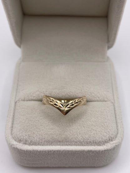 9ct gold wishbone ring