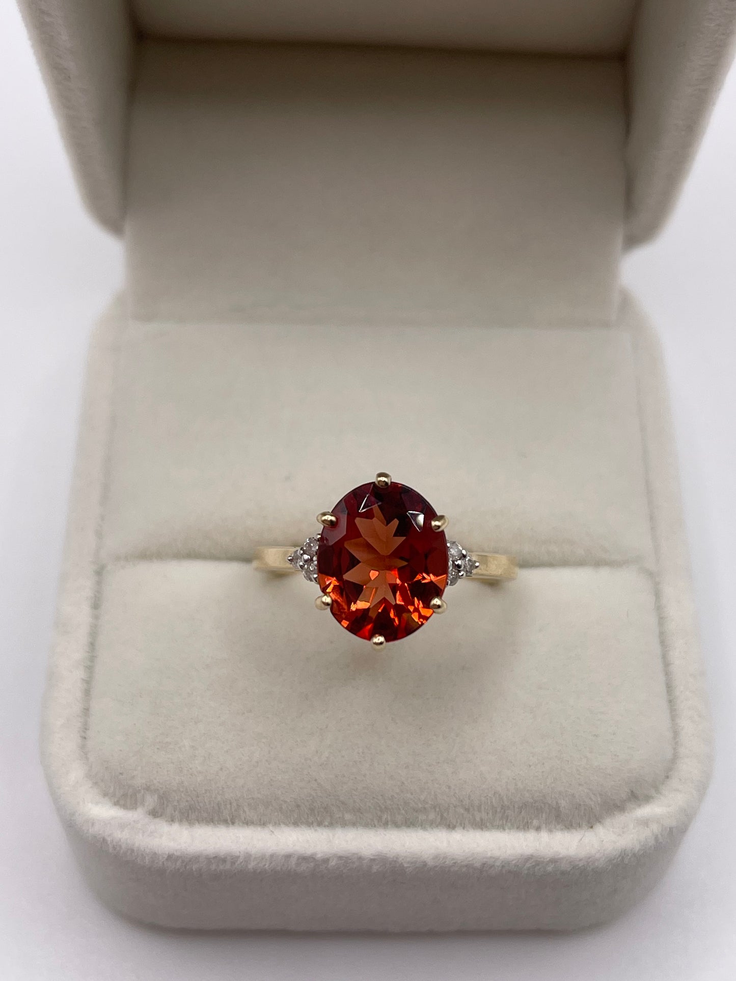 9ct gold quartz and diamond ring