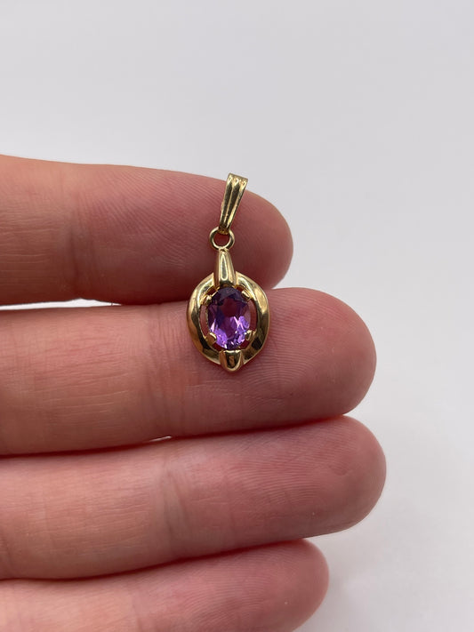 9ct gold amethyst pendant