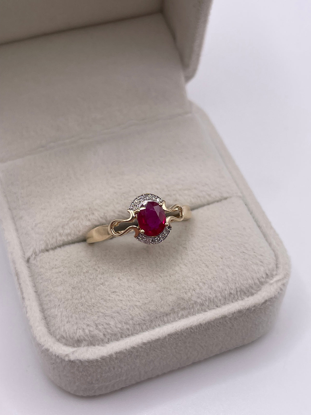 9ct gold ruby and diamond ring