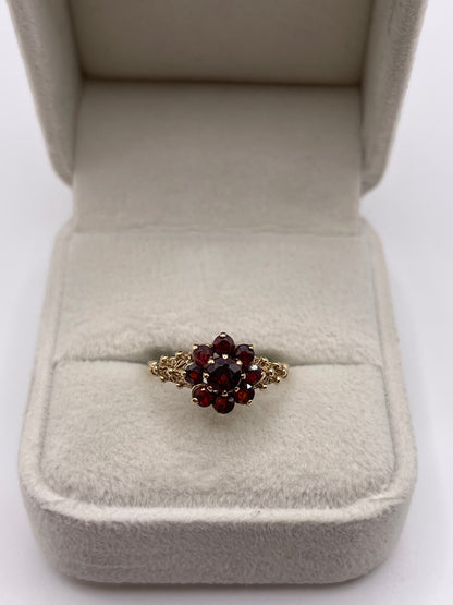 9ct gold garnet cluster ring