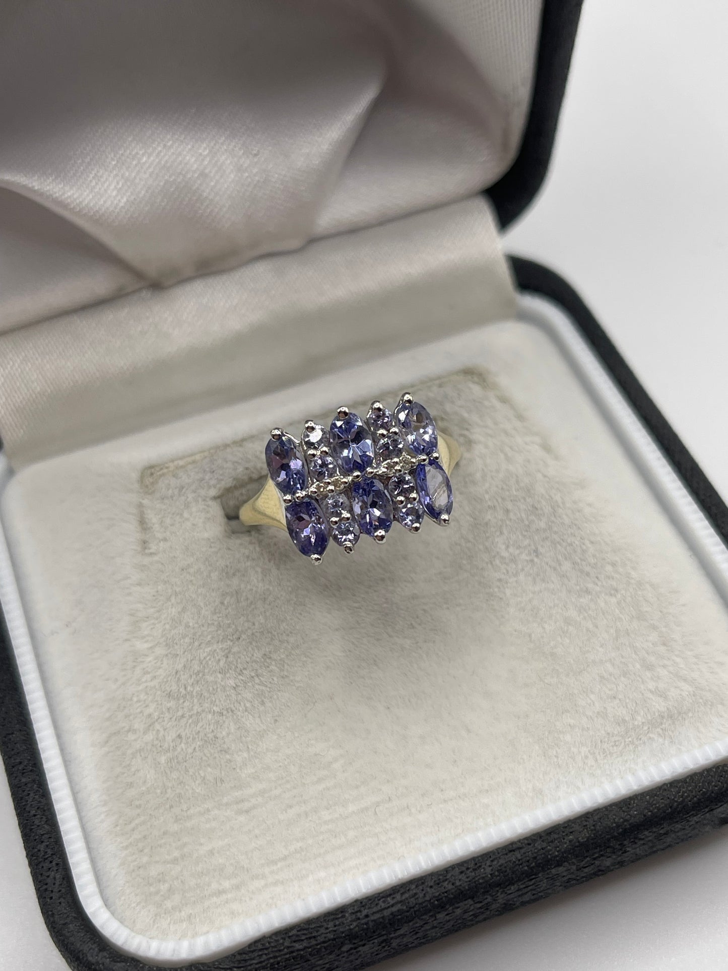 9ct gold tanzanite cluster ring
