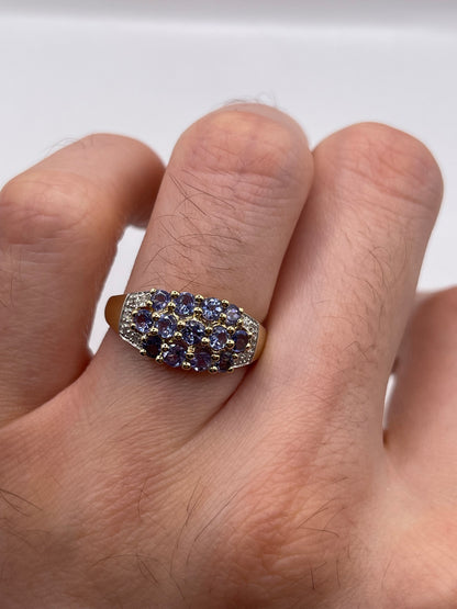 9ct gold tanzanite and diamond ring