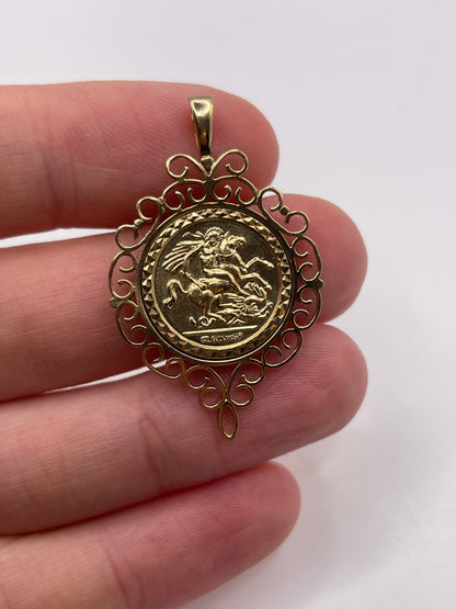 9ct gold St George medallion pendant