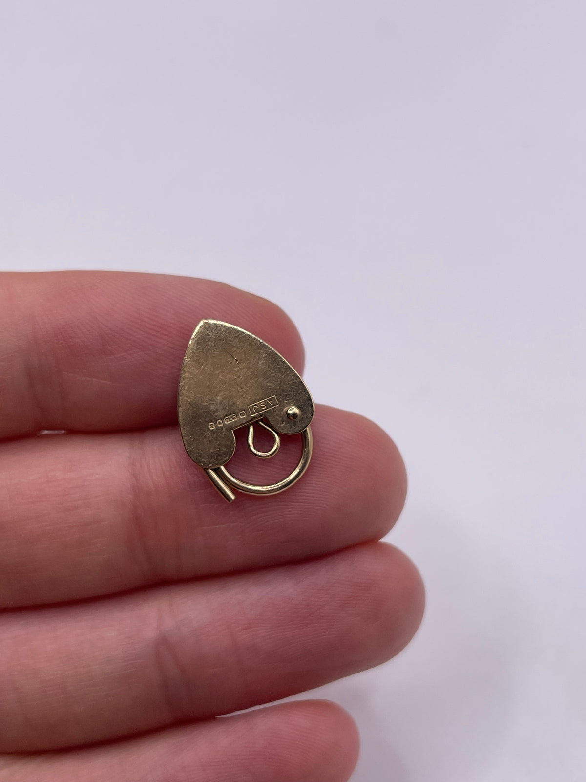 9ct gold padlock 6