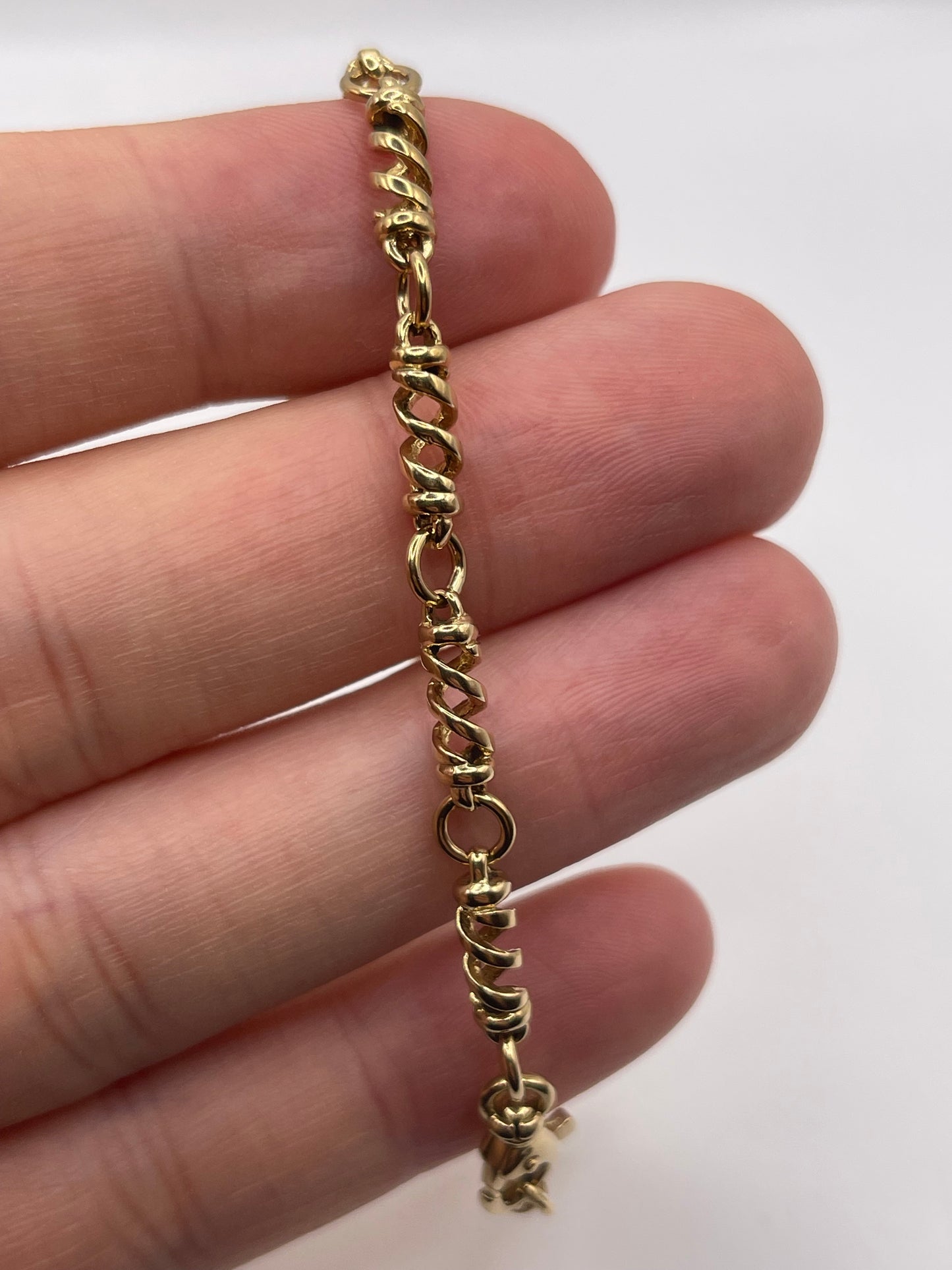 9ct gold bracelet