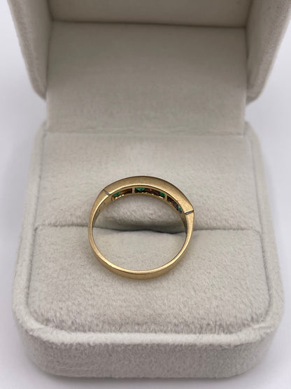 9ct gold emerald and diamond ring