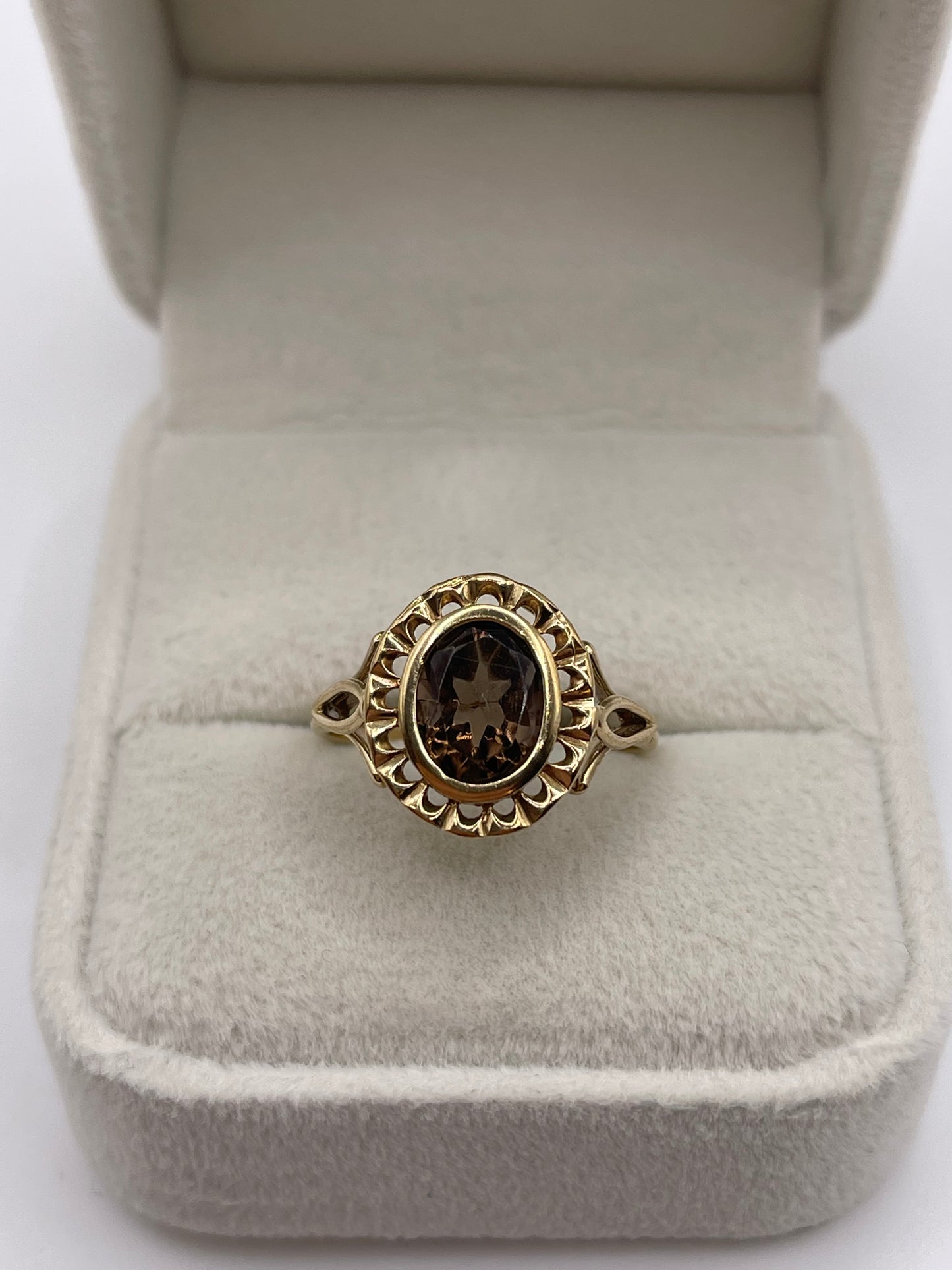 9ct gold Smokey quartz ring