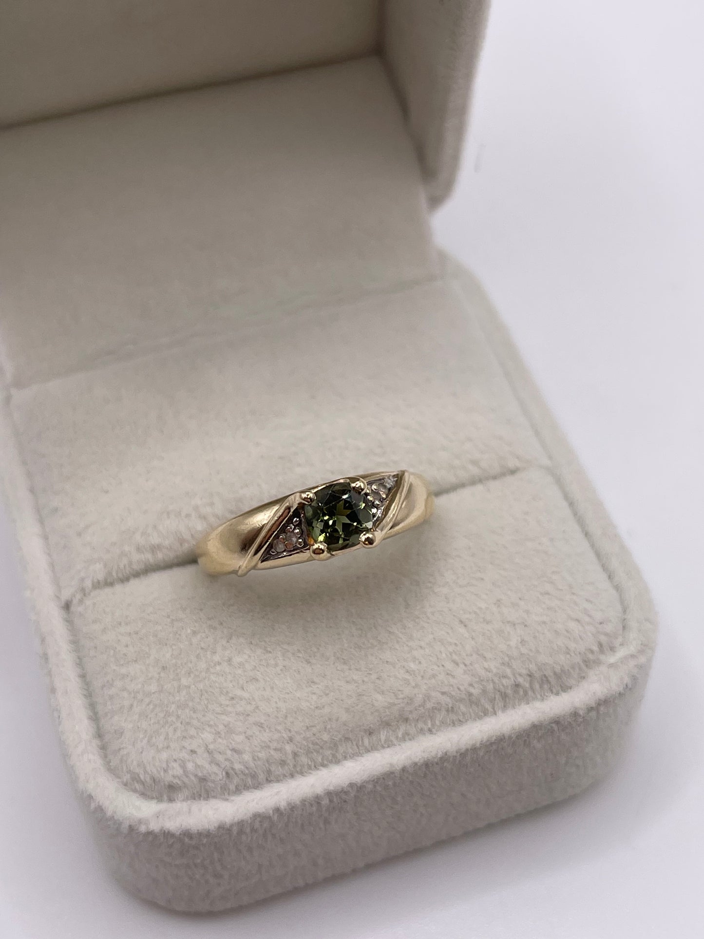 9ct gold tourmaline and zircon ring