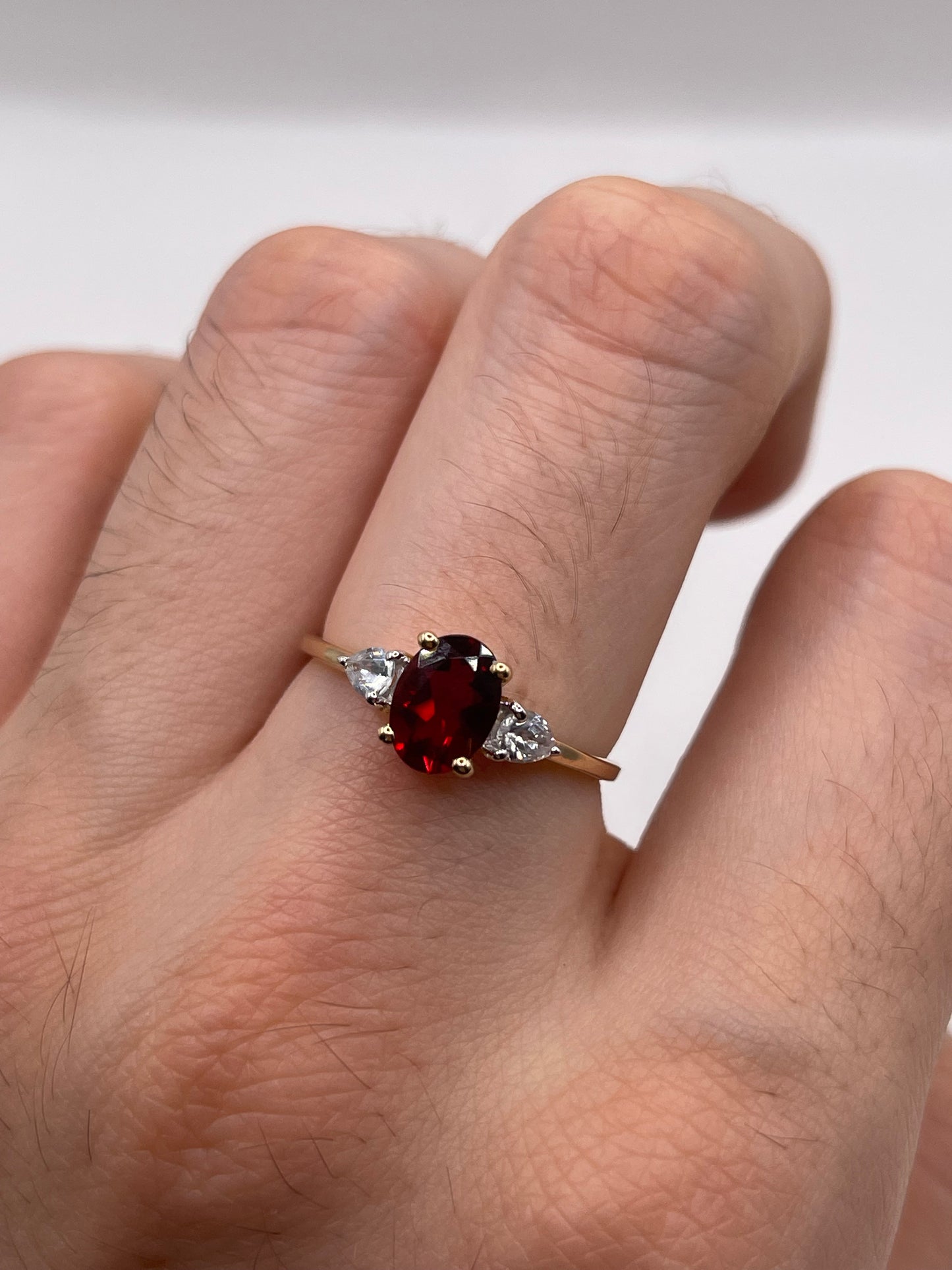 9ct gold garnet and zircon ring