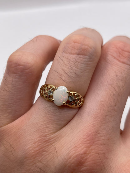 9ct gold opal and alexandrite ring