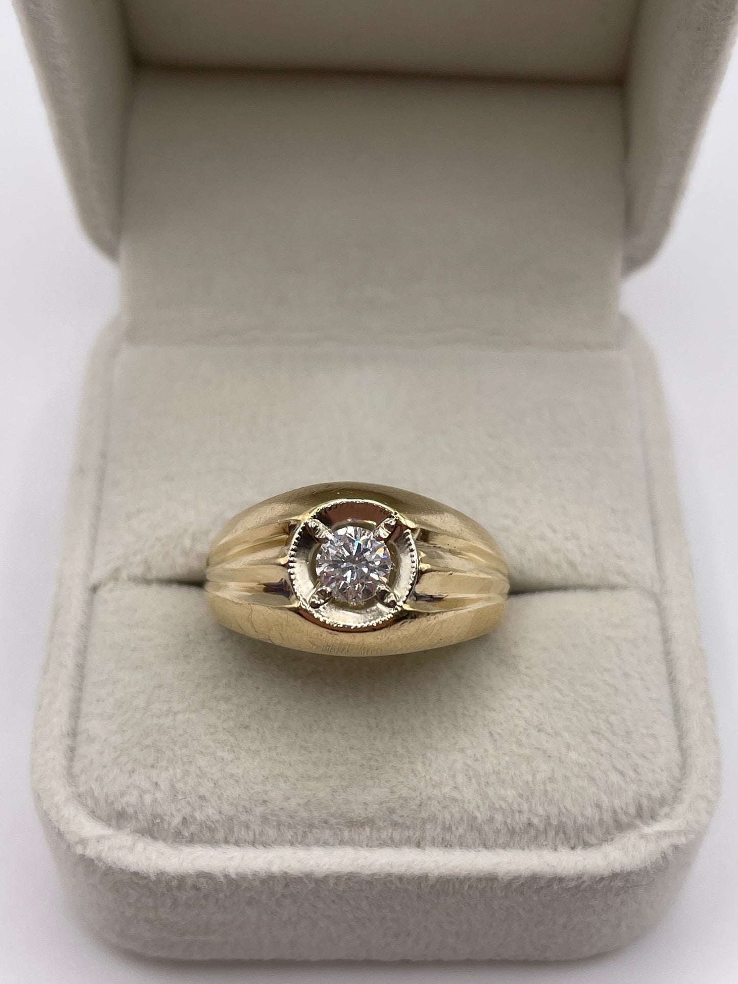 14ct gold diamond ring
