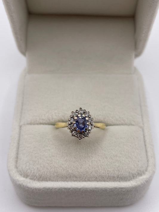 18ct gold sapphire and diamond ring
