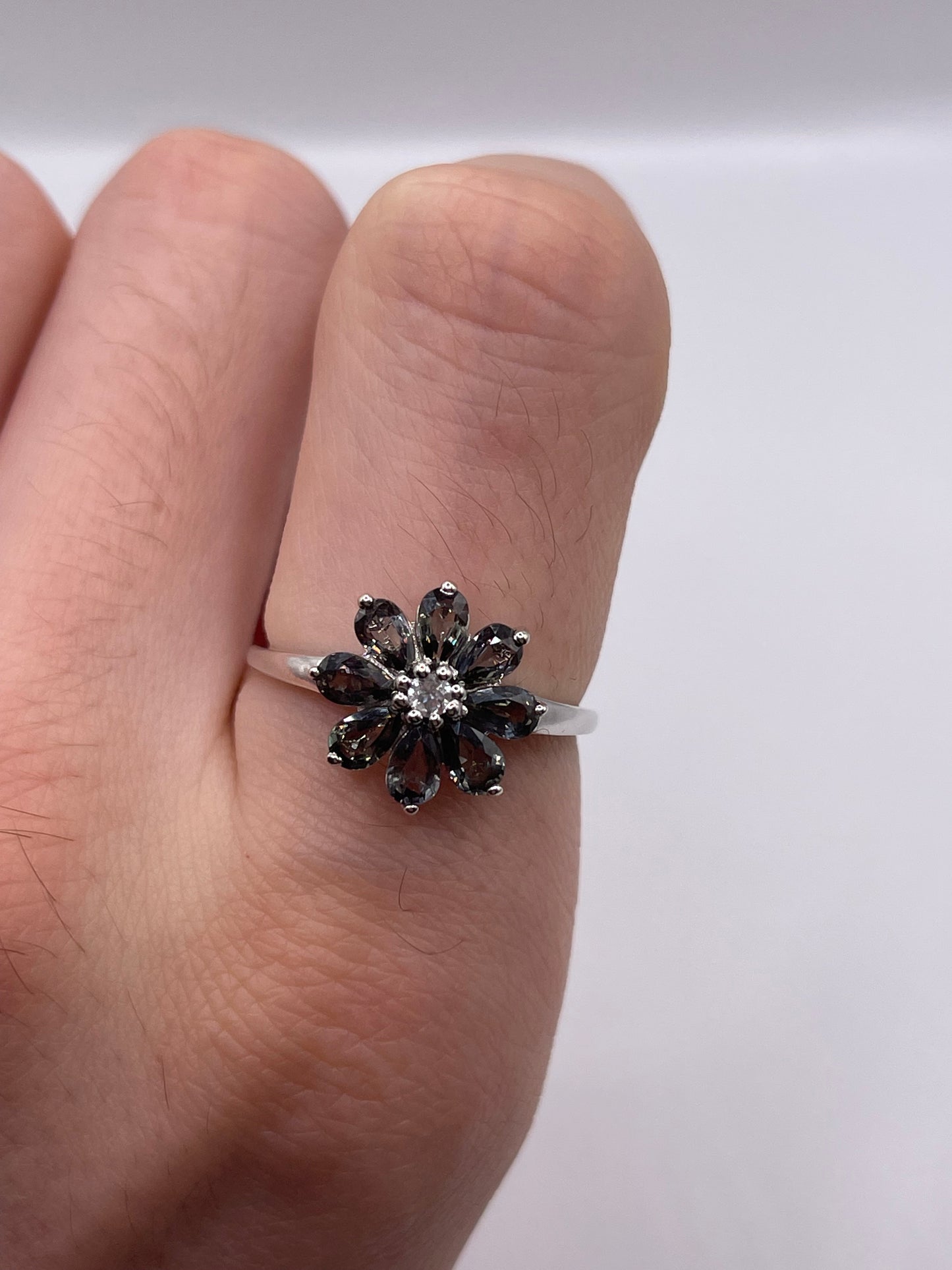 9ct white gold colour change sapphire and diamond ring