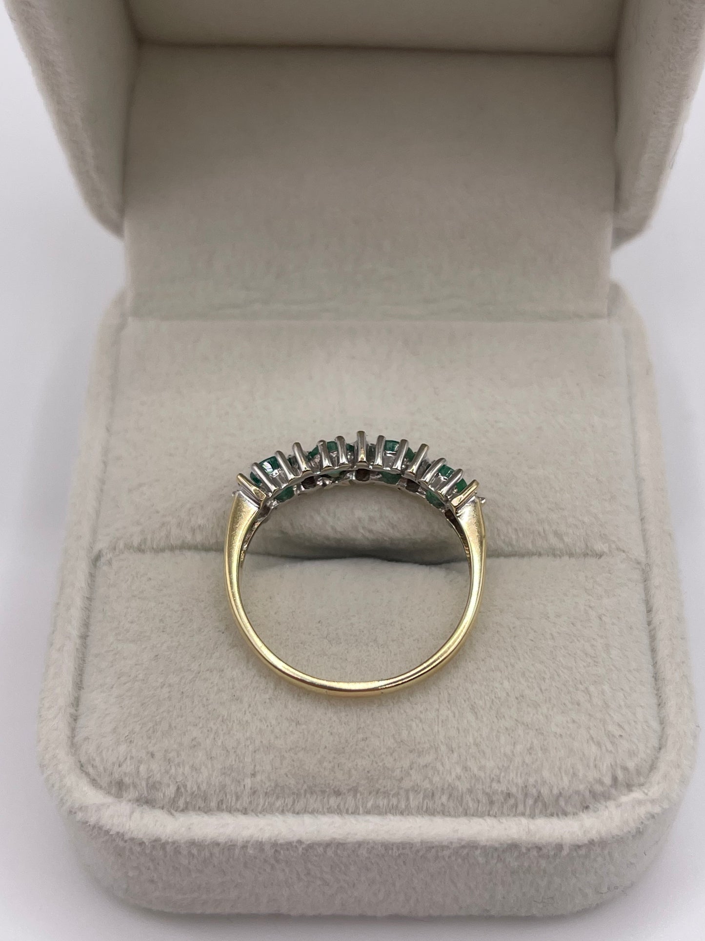 9ct gold emerald and diamond ring
