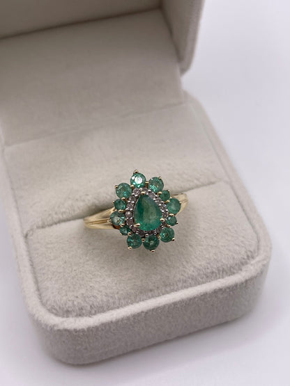 9ct gold emerald and diamond cluster ring