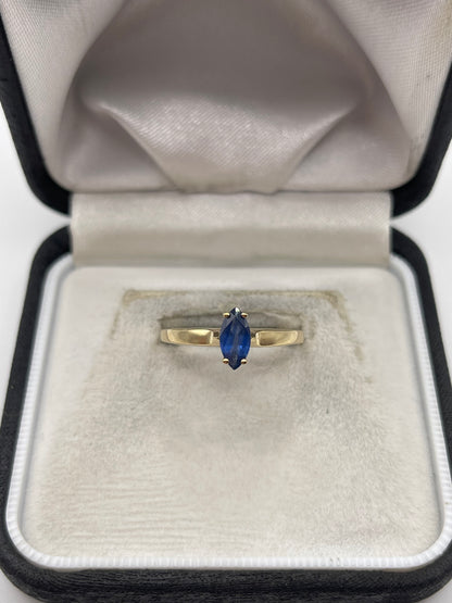 9ct gold kyanite ring