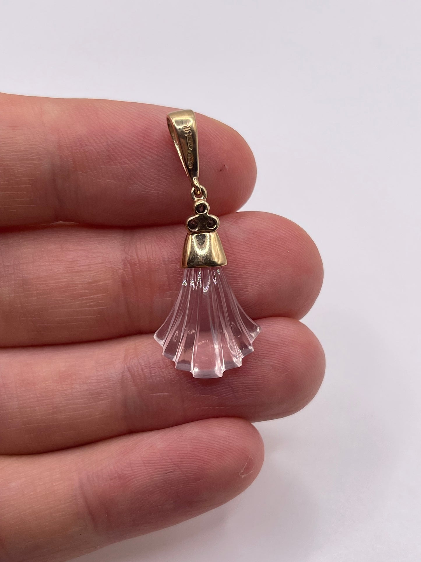 9ct rose quartz and diamond pendant