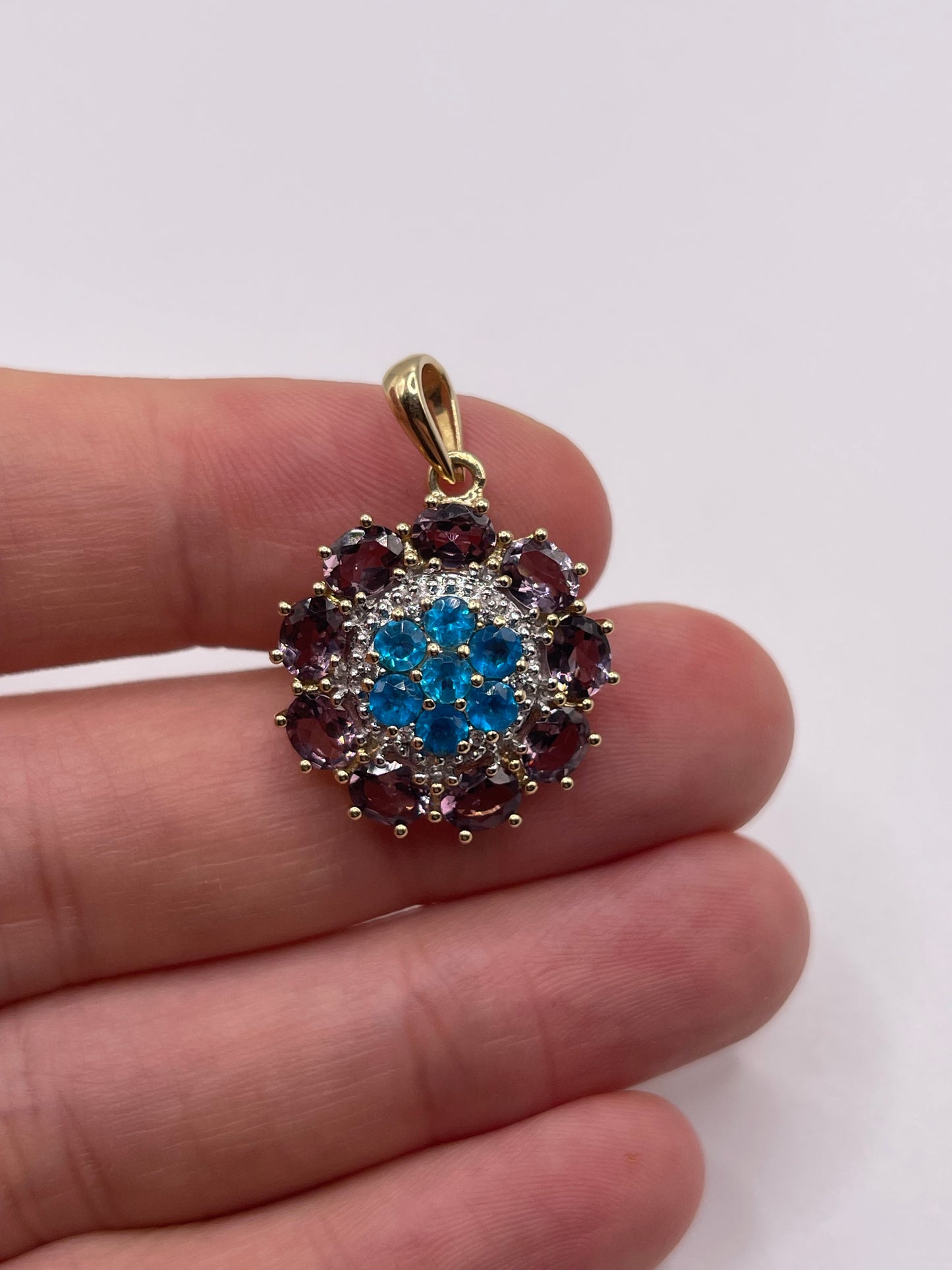 9ct gold multi gemstone pendant