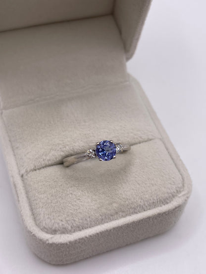 9ct white gold tanzanite and diamond ring