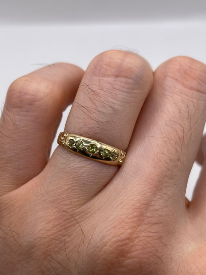 9ct gold peridot gypsy ring