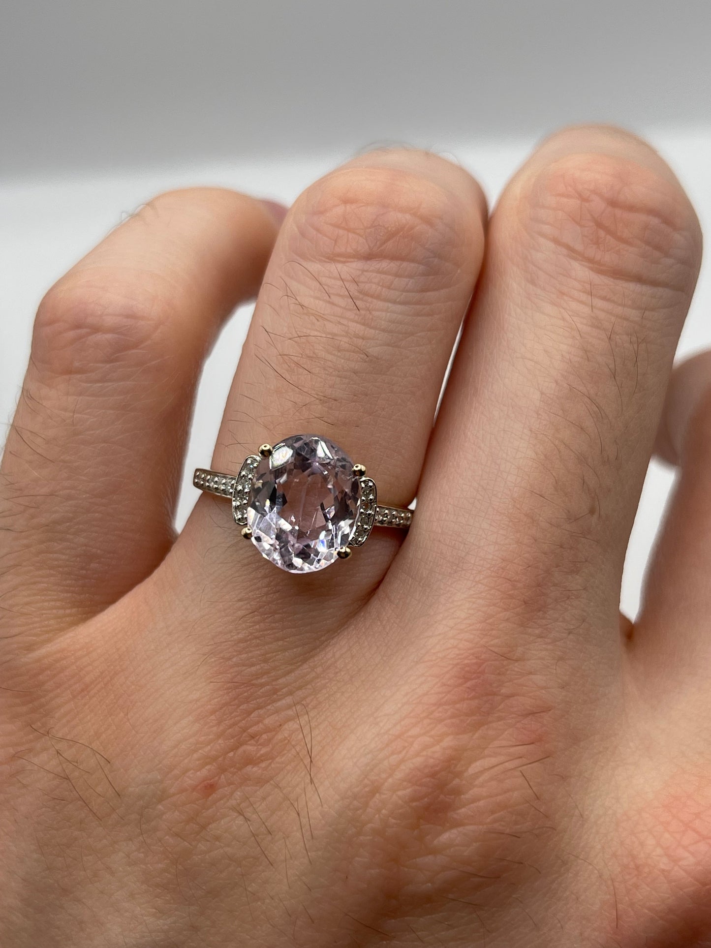 9ct gold kunzite and zircon ring