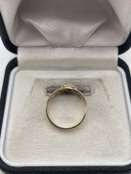 9ct gold garnet ring