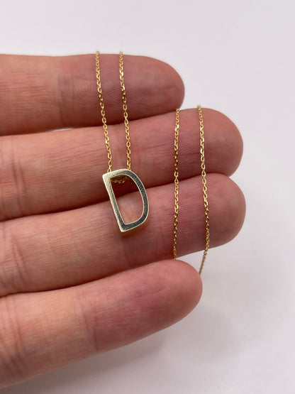 9ct gold initial D necklace