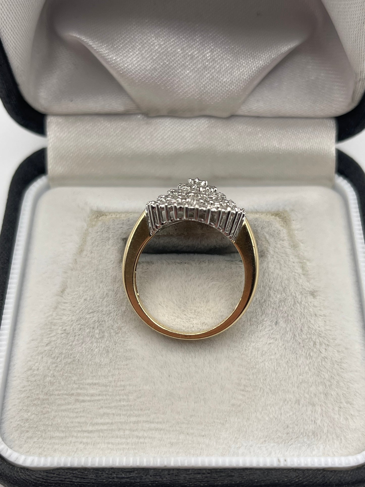 9ct gold diamond cluster ring